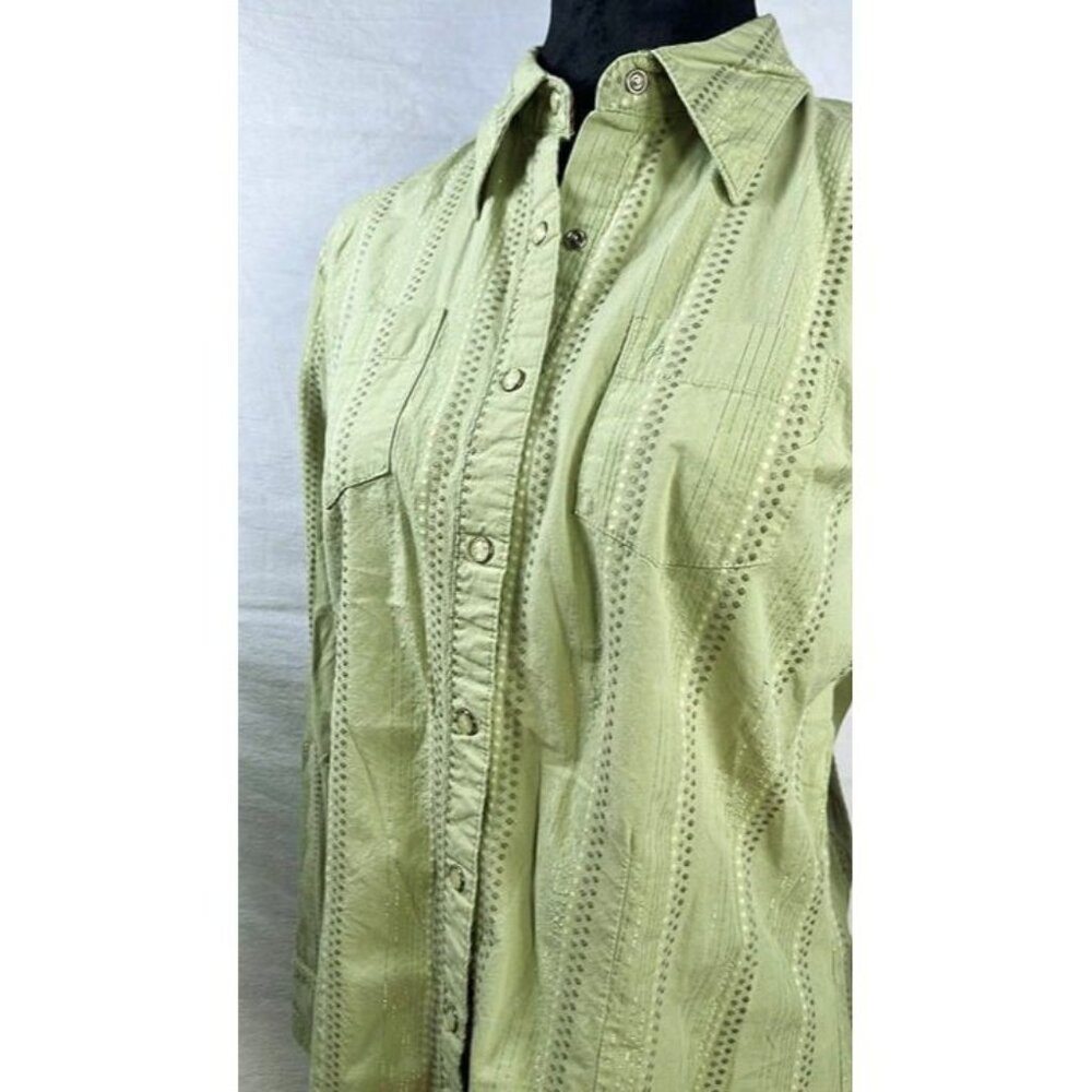 Aura From The Women of Wrangler Spring Green Metallic Threads Button Up‎ Cowgirl